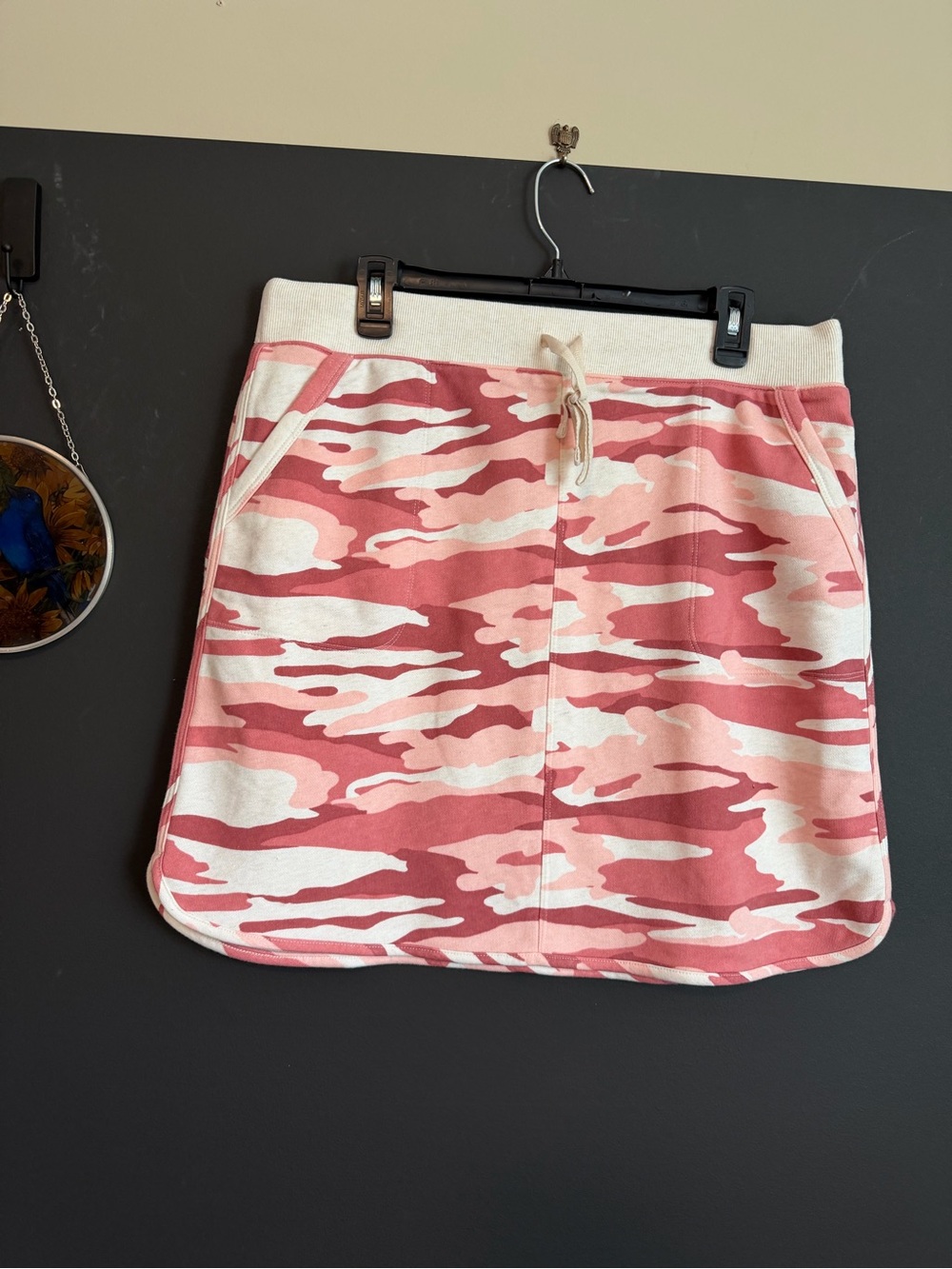 Talbot’s Pink Camo Drawstring Mini Skirt. Size Large